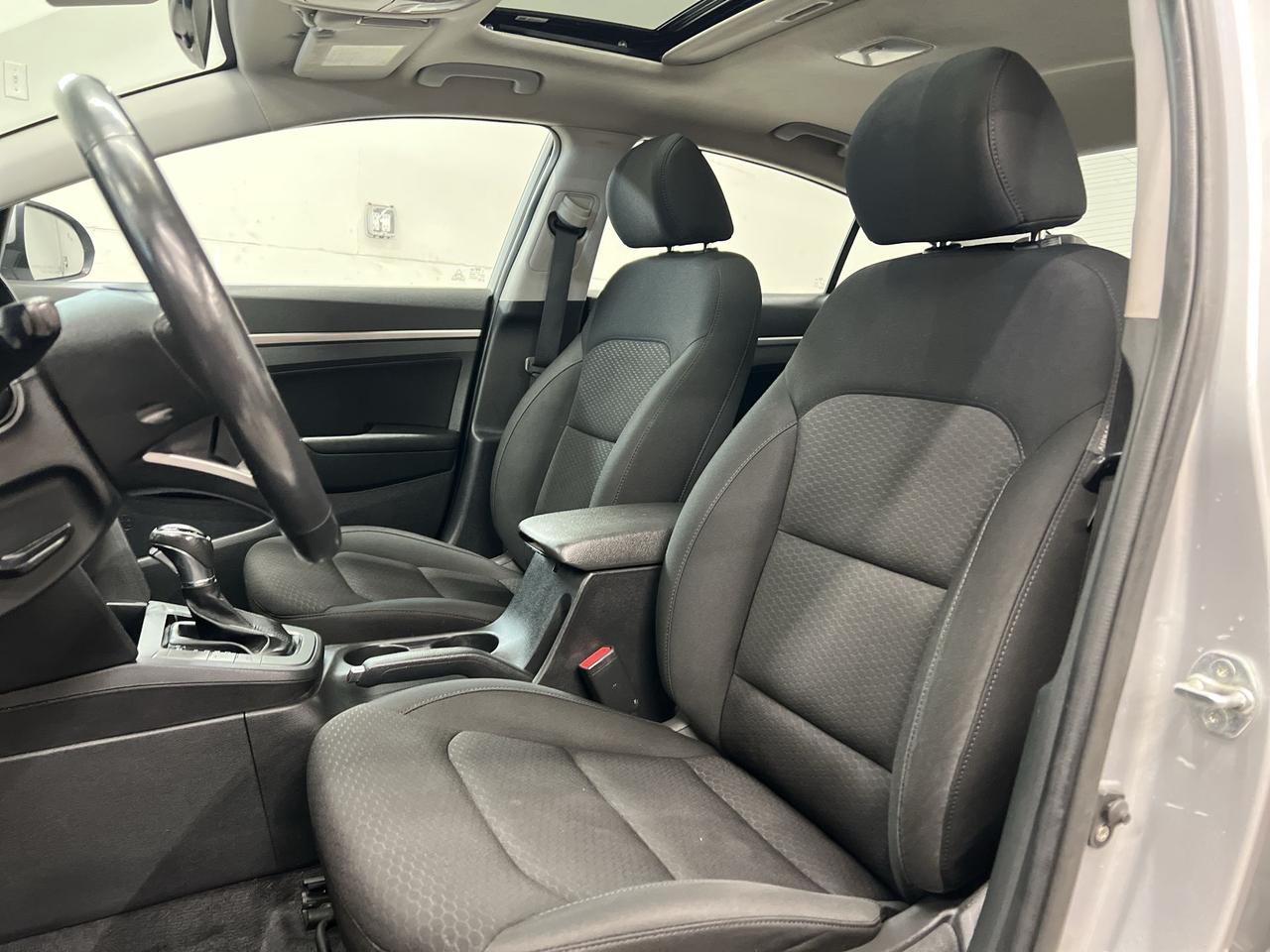 2020 Hyundai Elantra PREFERRED | SUN& SAFTEY PKG | SUNROOF | HTD SEATS Photo