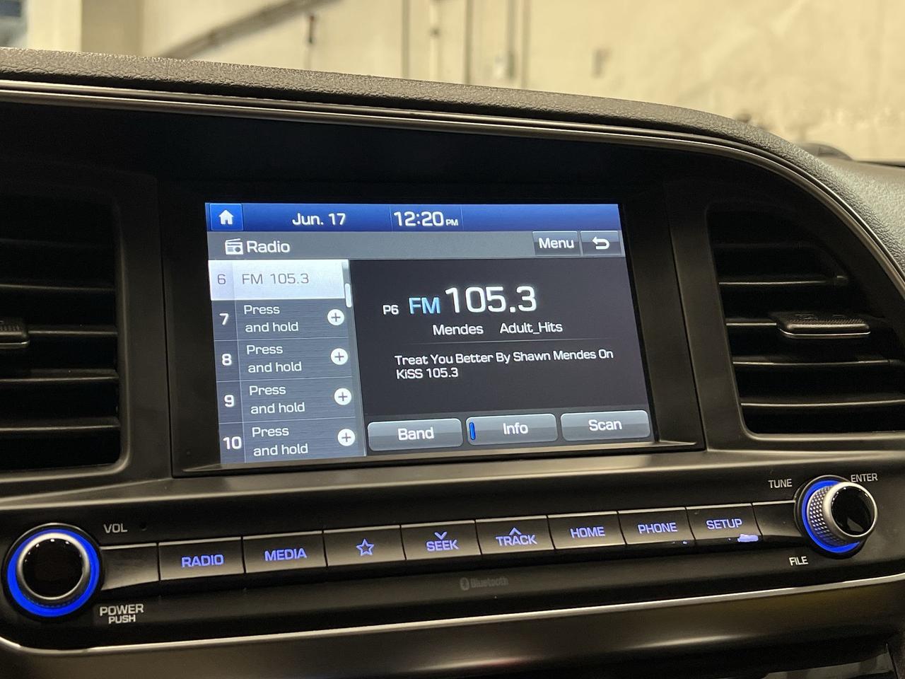 2020 Hyundai Elantra PREFERRED | SUN& SAFTEY PKG | SUNROOF | HTD SEATS Photo