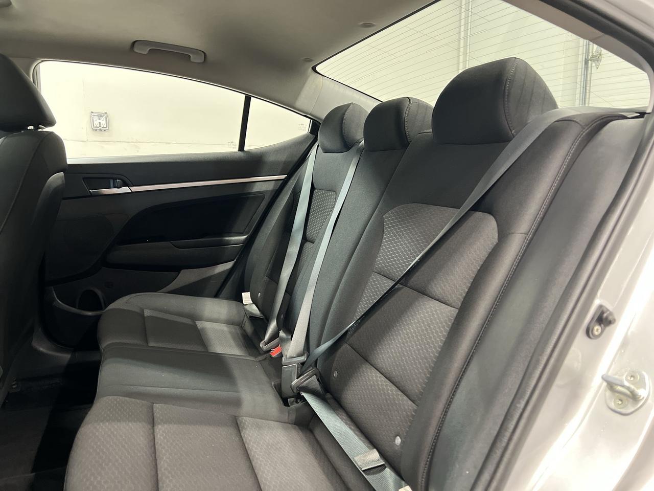 2020 Hyundai Elantra PREFERRED | SUN& SAFTEY PKG | SUNROOF | HTD SEATS Photo