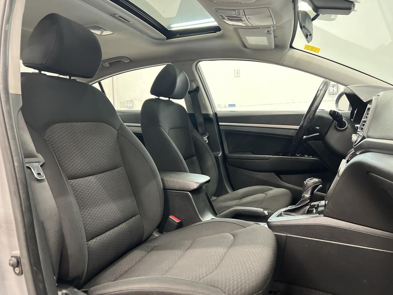 2020 Hyundai Elantra PREFERRED | SUN& SAFTEY PKG | SUNROOF | HTD SEATS Photo