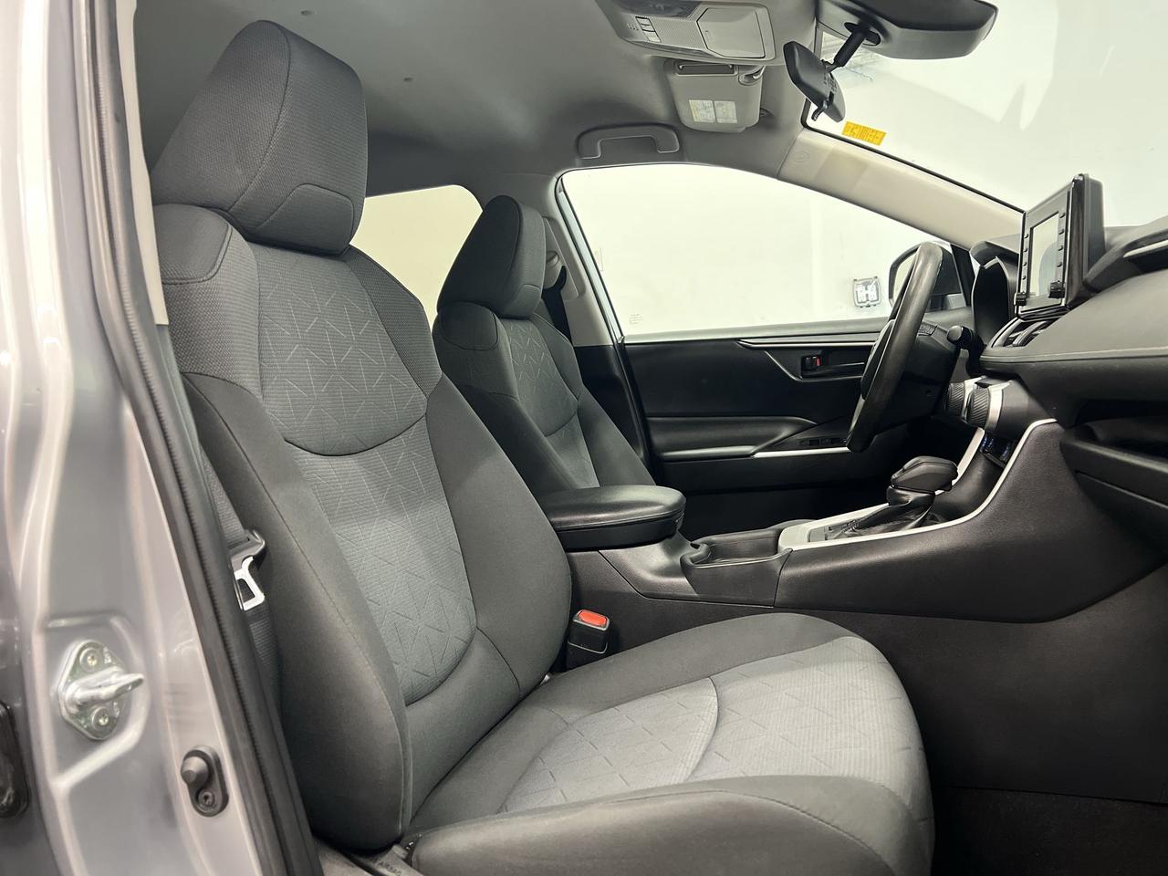 2020 Toyota RAV4 AWD | HTD SEATS | CARPLAY | ADAPT. CRUISE | A/C Photo