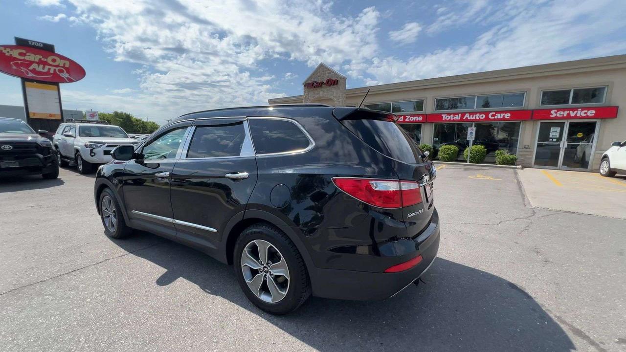 2015 Hyundai Santa Fe 7-PASSENGER | HTD SEATS | ALLOYS | BLUETOOTH | A/C Photo