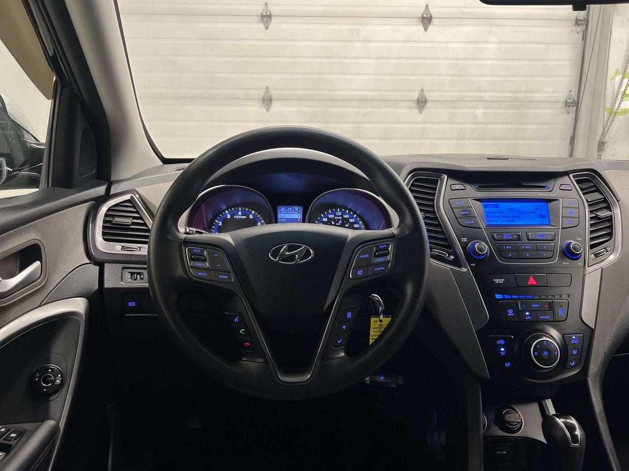 2015 Hyundai Santa Fe 7-PASSENGER | HTD SEATS | ALLOYS | BLUETOOTH | A/C Photo