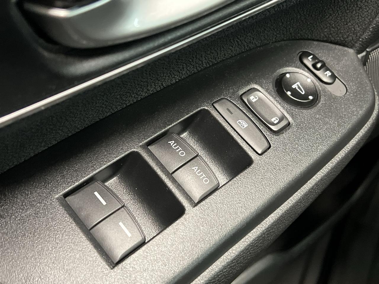 2018 Honda CR-V EX AWD | LOW KMS! | SUNROOF | HTD SEATS | CARPLAY Photo