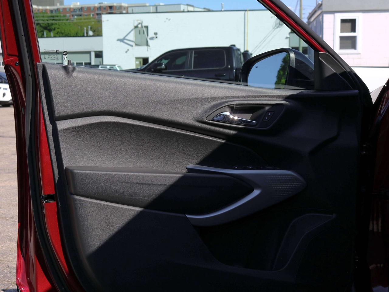 2025 Chevrolet Trax FWD 4dr 1RS  |  BLUETOOTH | HEATED SEAT | Photo