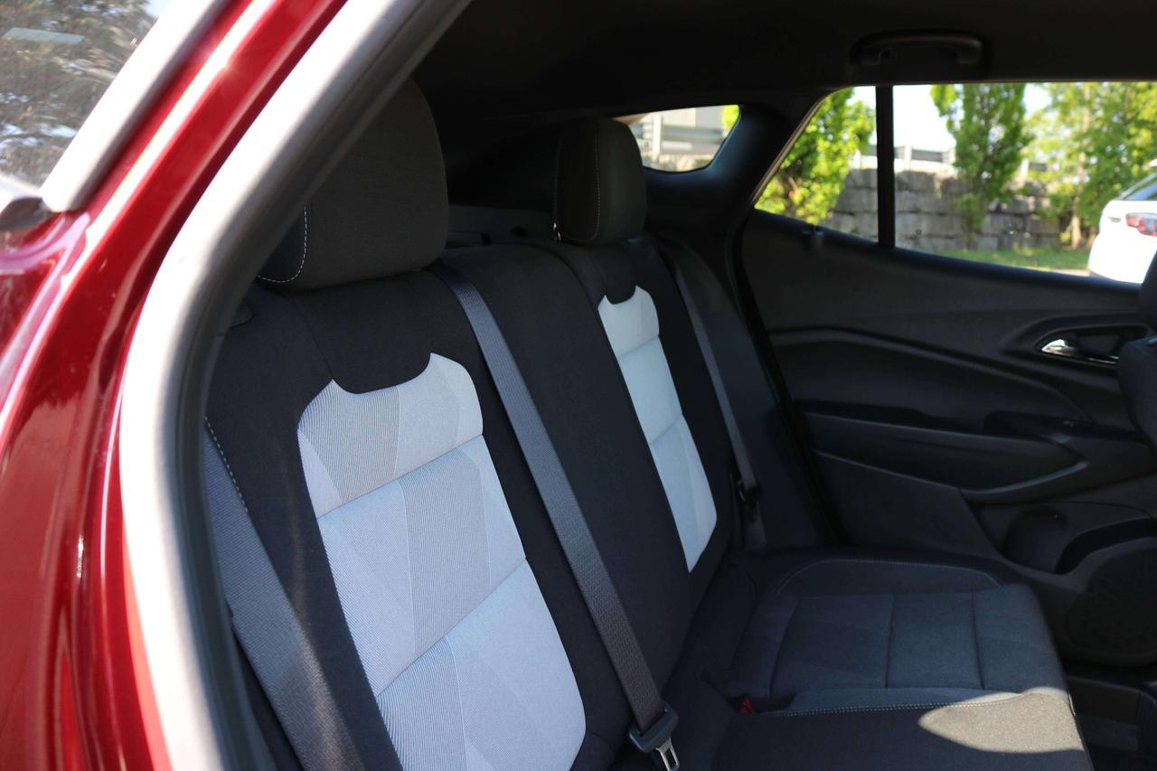 2025 Chevrolet Trax FWD 4dr 1RS  |  BLUETOOTH | HEATED SEAT | Photo