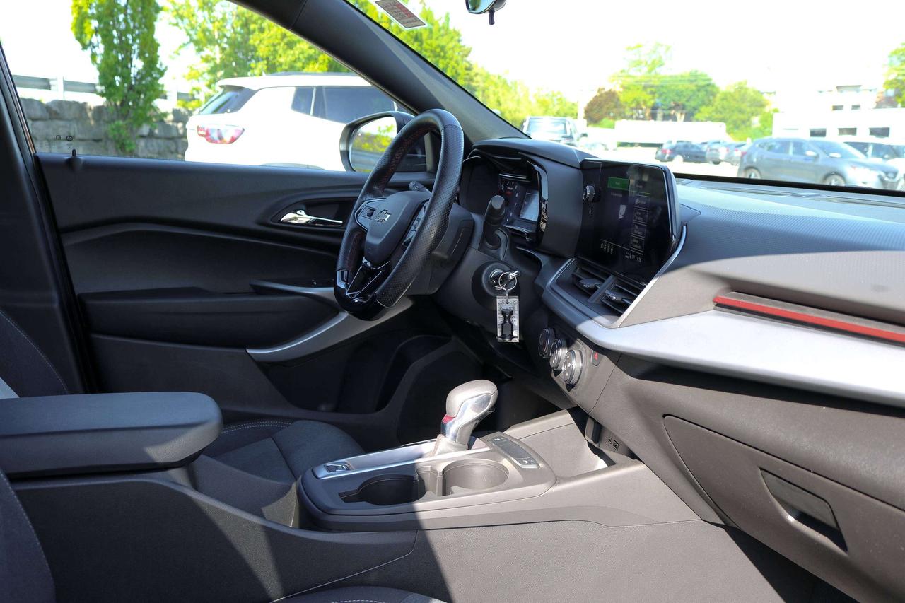 2025 Chevrolet Trax FWD 4dr 1RS  |  BLUETOOTH | HEATED SEAT | Photo