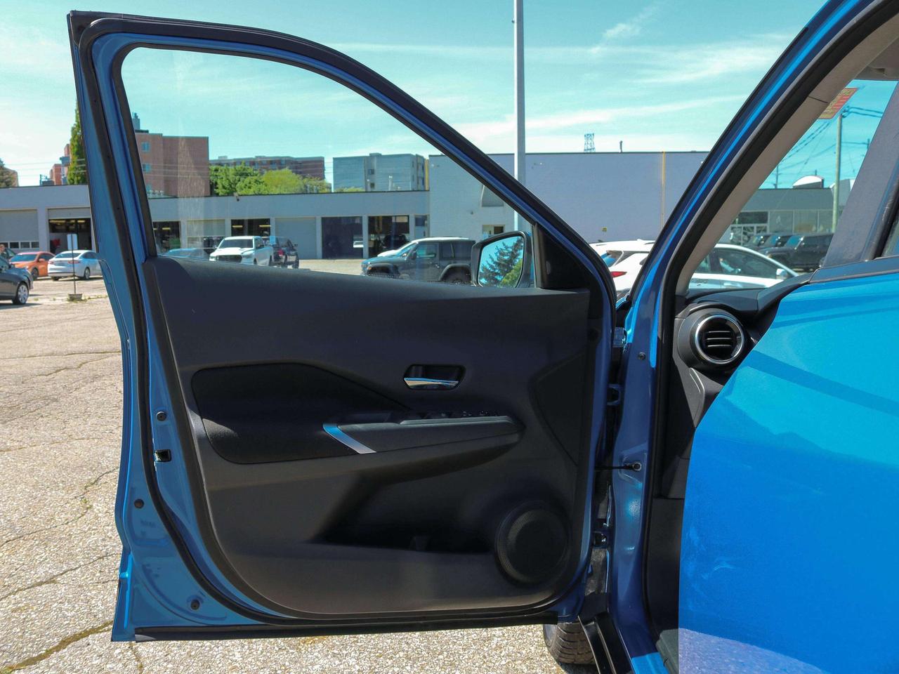 2021 Nissan Kicks SV FWD | 1 KEY | BLIND SPOT | REMOTE START | Photo