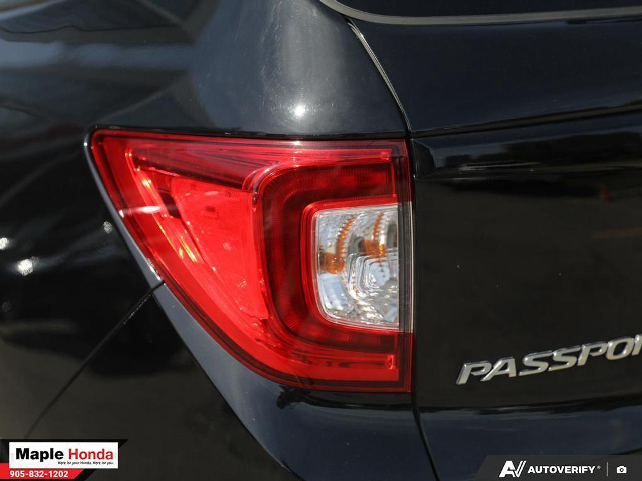 2021 Honda Passport Leather Seats| Sunroof| Heated Seats| Auto Start| Photo