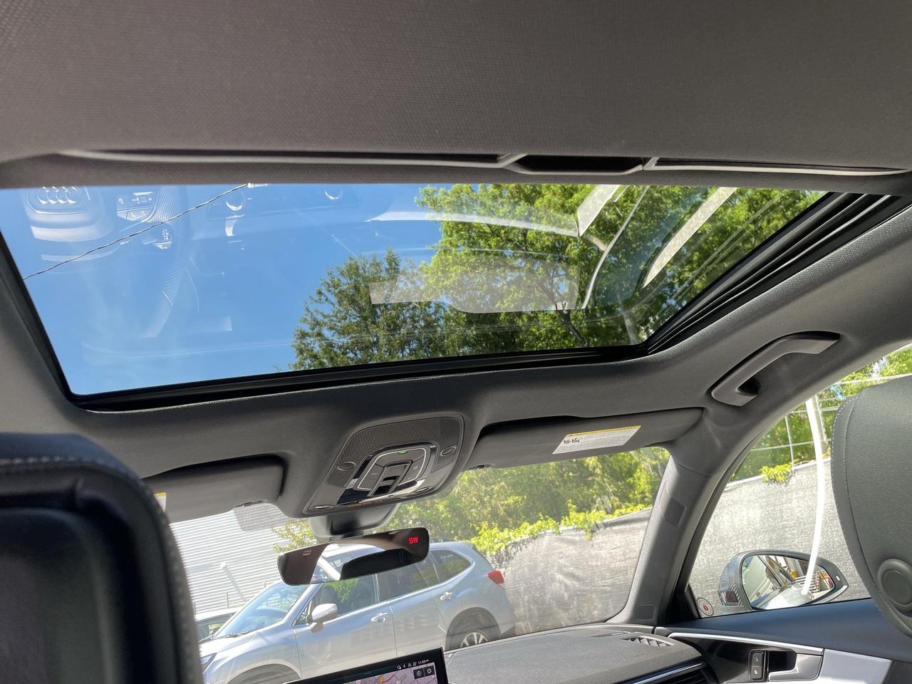 2024 Audi A4 45 Technik LEATHER, ROOF, HUDS, NAV, HTD. & VENTED Photo