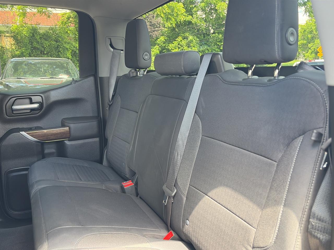 2019 GMC Sierra 1500 SLE, CLEAN CARFAX, REMOTE START, BACK UP CAMERA! Photo