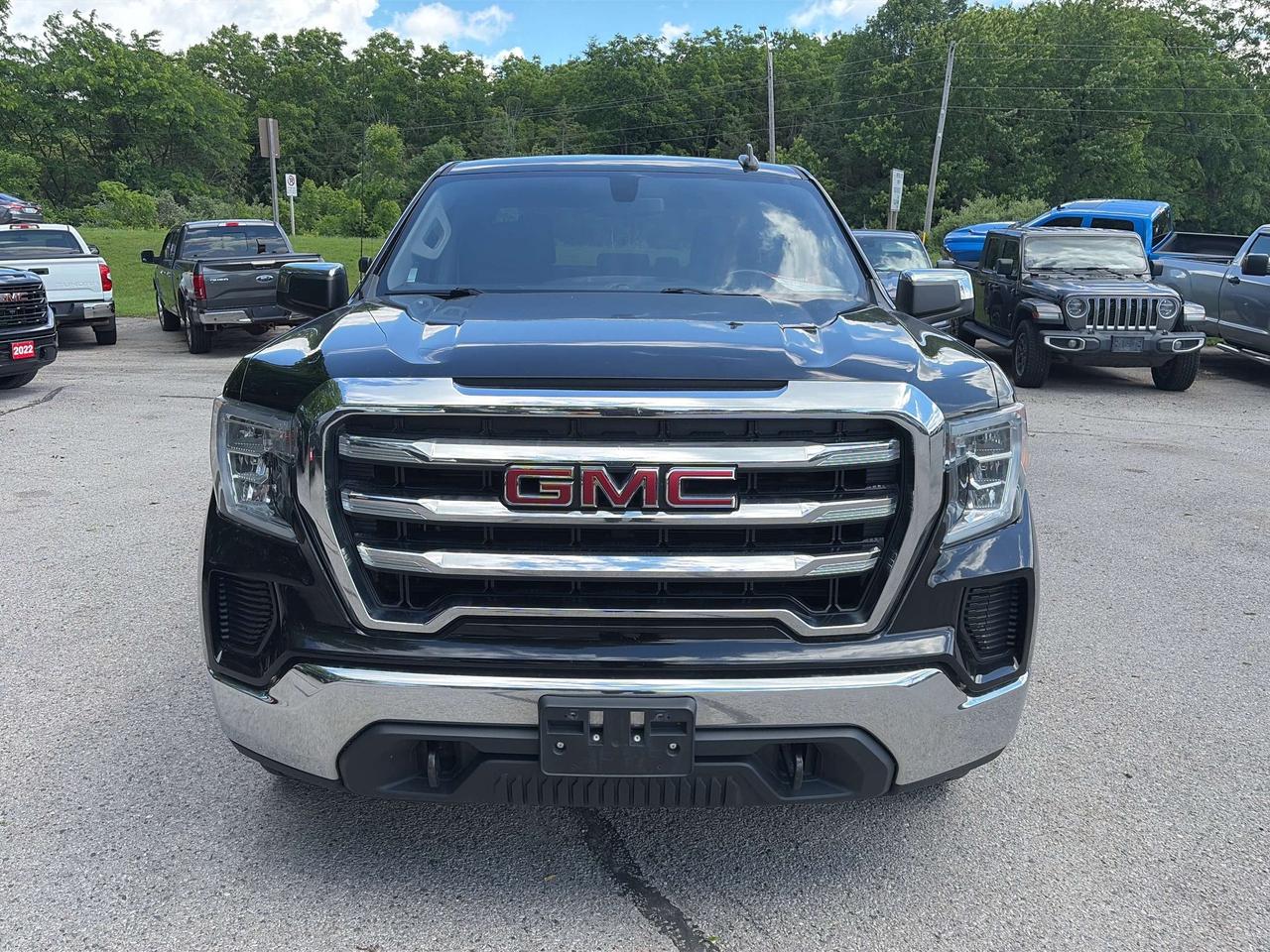 2019 GMC Sierra 1500 SLE, CLEAN CARFAX, REMOTE START, BACK UP CAMERA! Photo