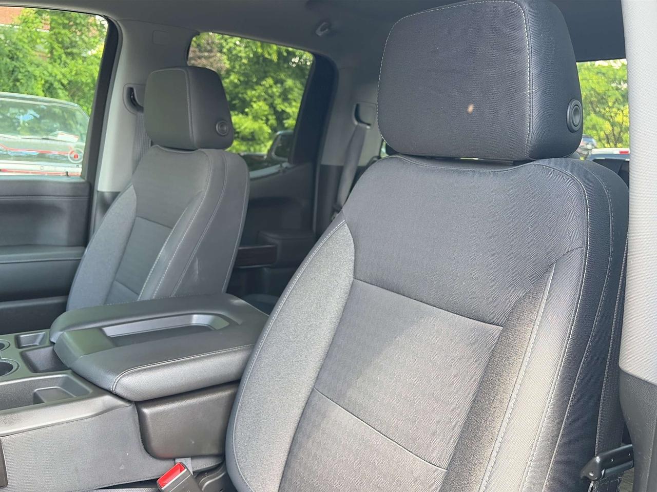 2019 GMC Sierra 1500 SLE, CLEAN CARFAX, REMOTE START, BACK UP CAMERA! - Photo #10