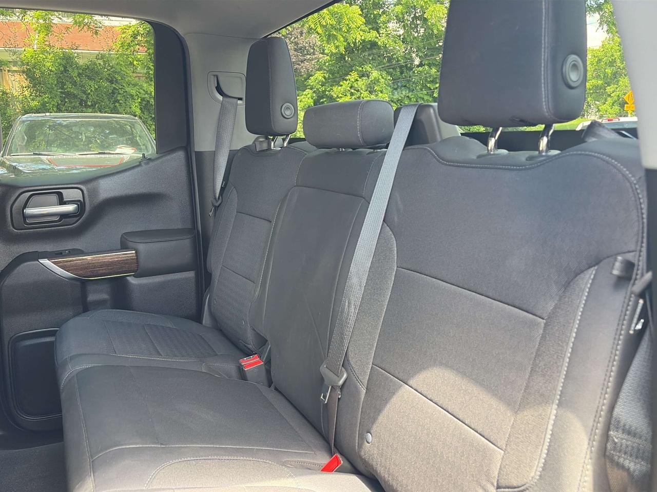 2019 GMC Sierra 1500 SLE, CLEAN CARFAX, REMOTE START, BACK UP CAMERA! - Photo #11