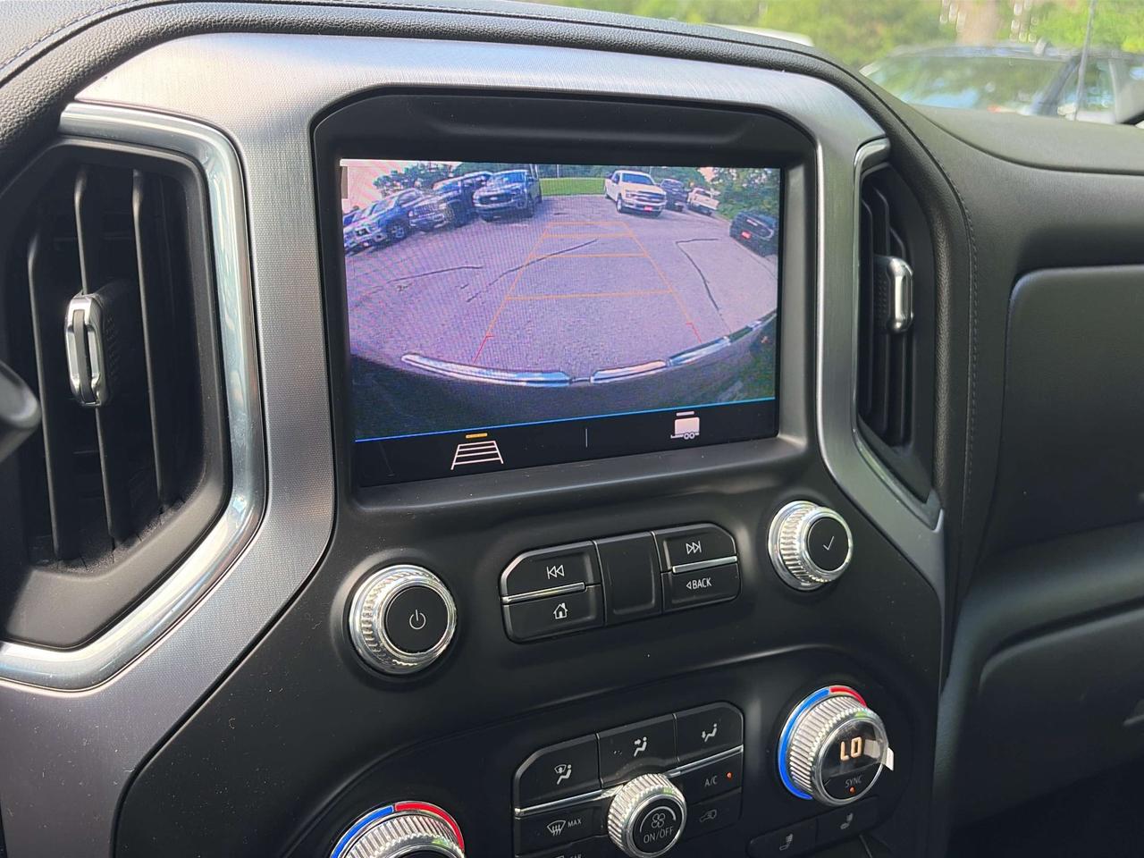 2019 GMC Sierra 1500 SLE, CLEAN CARFAX, REMOTE START, BACK UP CAMERA! - Photo #17