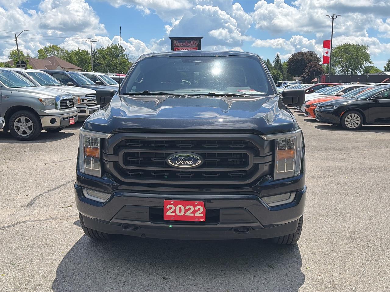 2022 Ford F-150 XLT FX4 OFF ROAD, CLEAN CARFAX, REMOTE START! Photo
