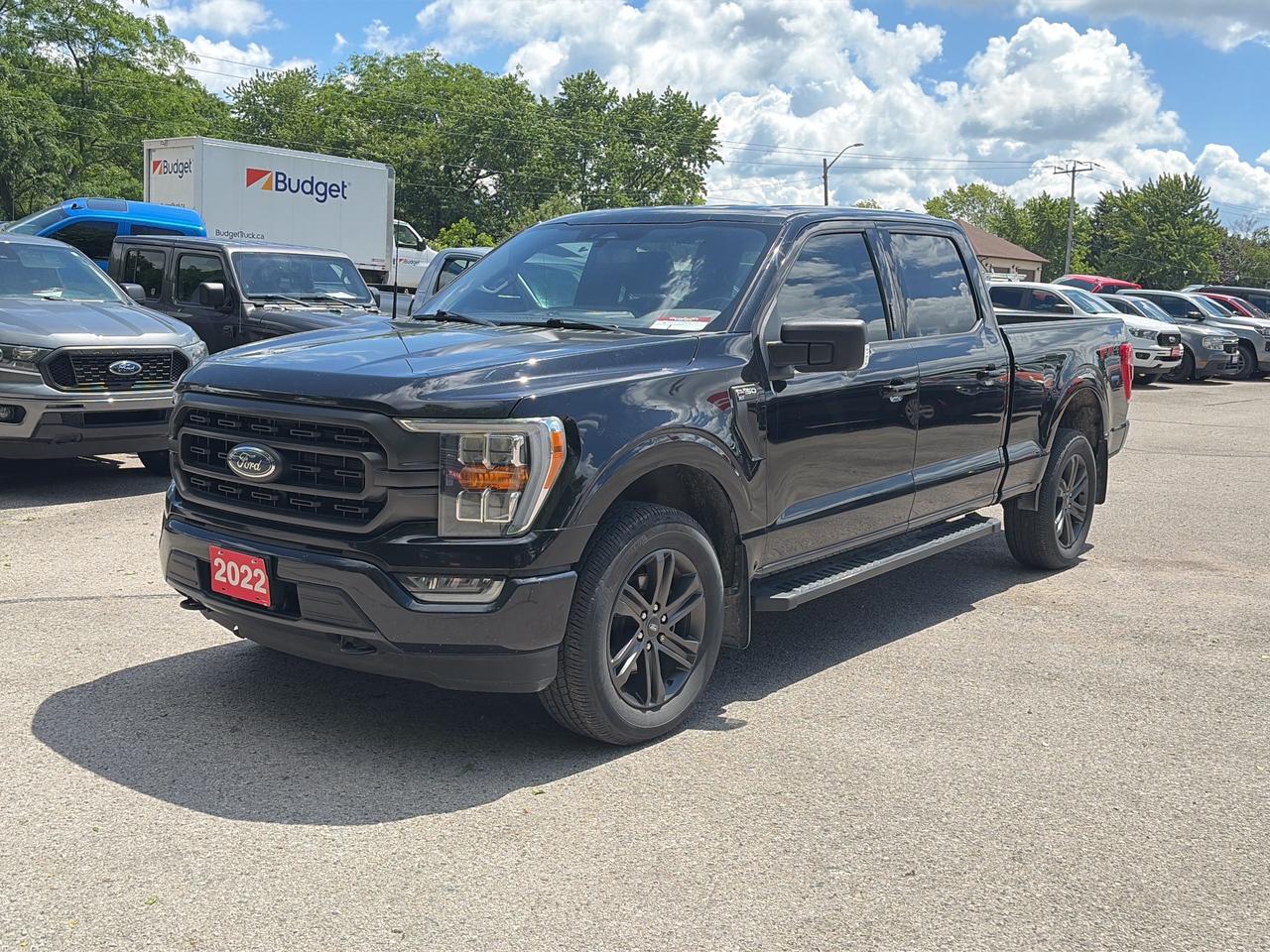 2022 Ford F-150 XLT FX4 OFF ROAD, CLEAN CARFAX, REMOTE START! Photo