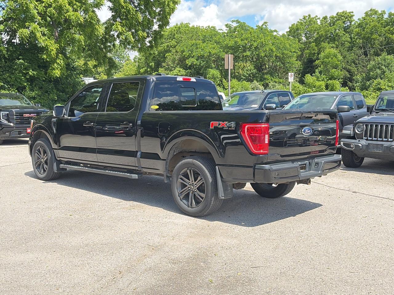 2022 Ford F-150 XLT FX4 OFF ROAD, CLEAN CARFAX, REMOTE START! Photo
