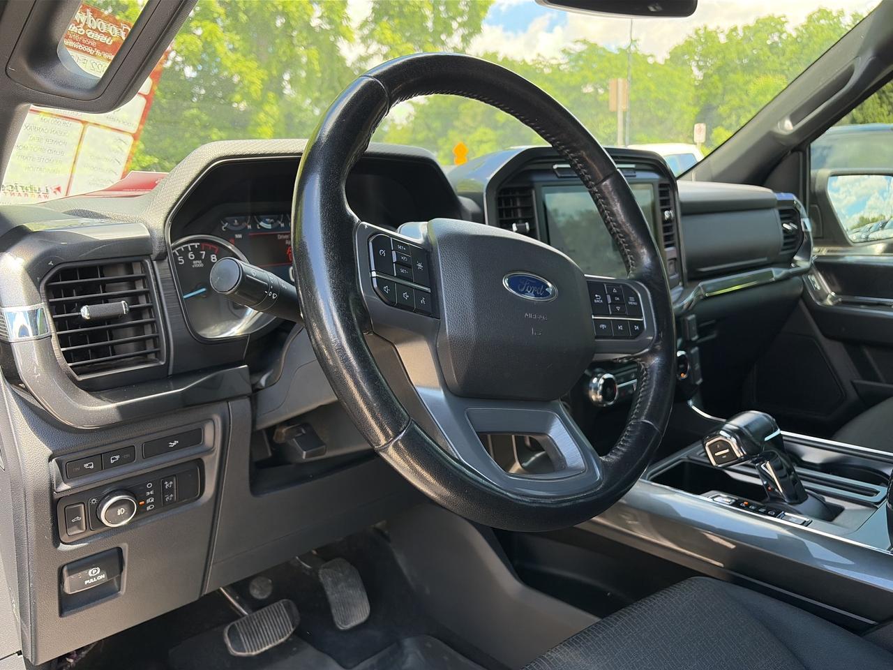 2022 Ford F-150 XLT FX4 OFF ROAD, CLEAN CARFAX, REMOTE START! - Photo #9