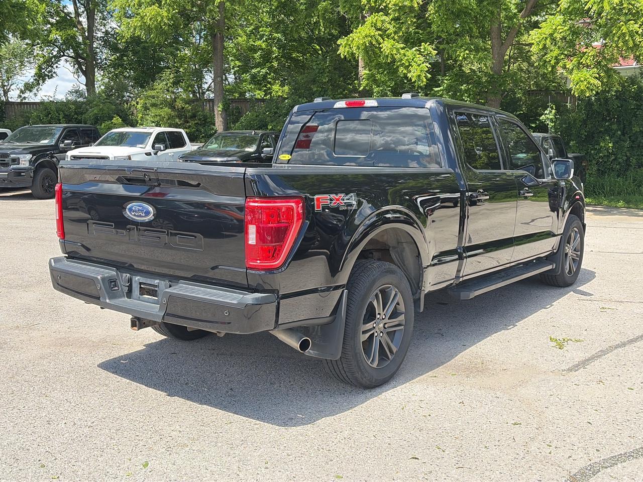2022 Ford F-150 XLT FX4 OFF ROAD, CLEAN CARFAX, REMOTE START! - Photo #8