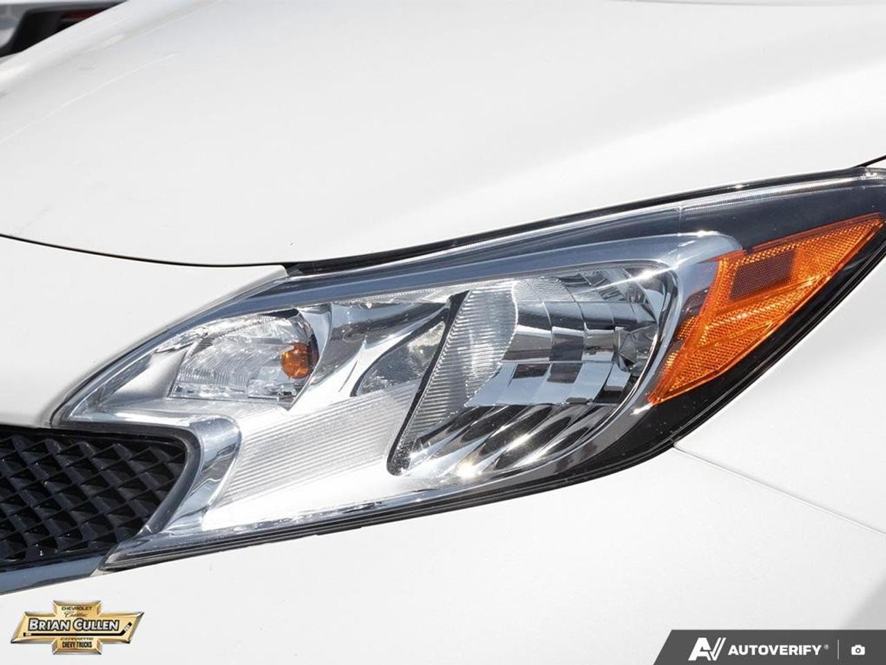 2016 Nissan Versa Note S 5dr HB Auto 1.6 S Photo