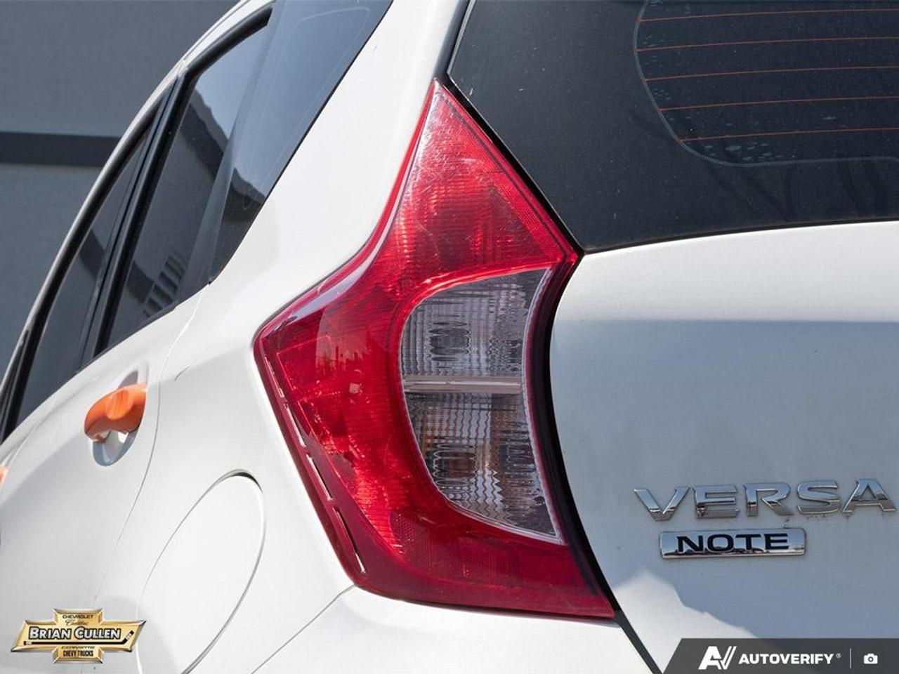2016 Nissan Versa Note S 5dr HB Auto 1.6 S Photo
