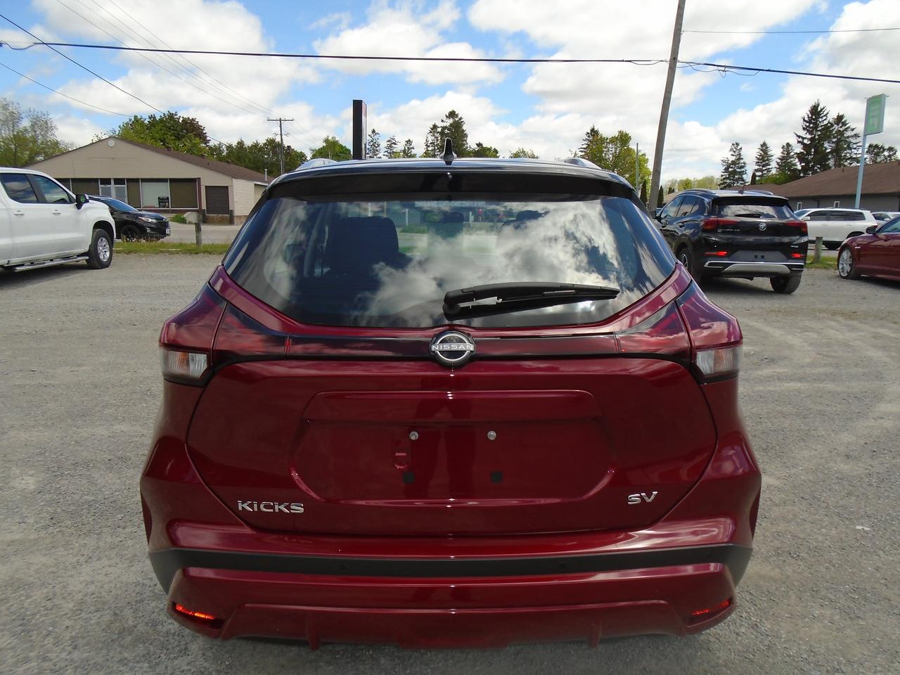 2024 Nissan Kicks SV Photo