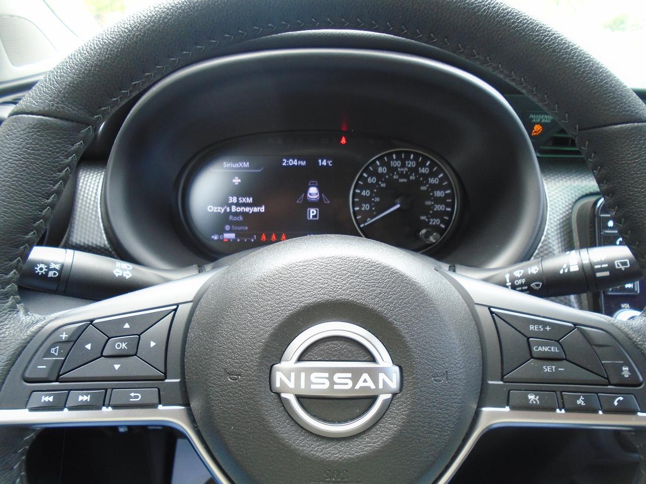 2024 Nissan Kicks SV Photo