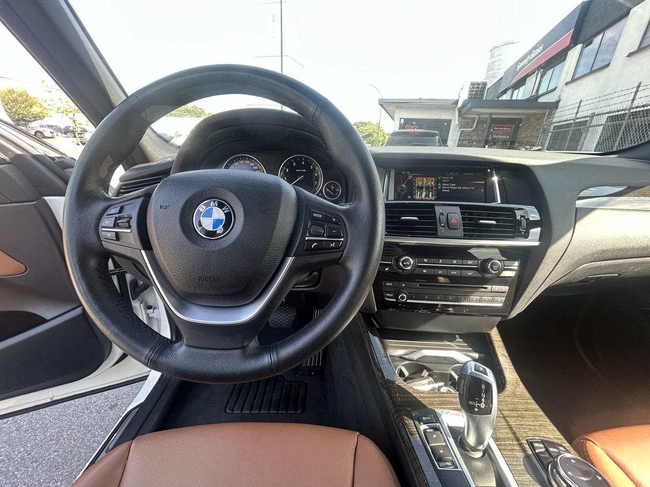 2015 BMW X3 AWD 4DR XDRIVE28i - Photo #11