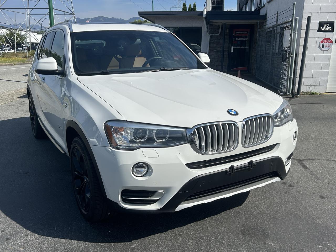 2015 BMW X3 AWD 4DR XDRIVE28i - Photo #4