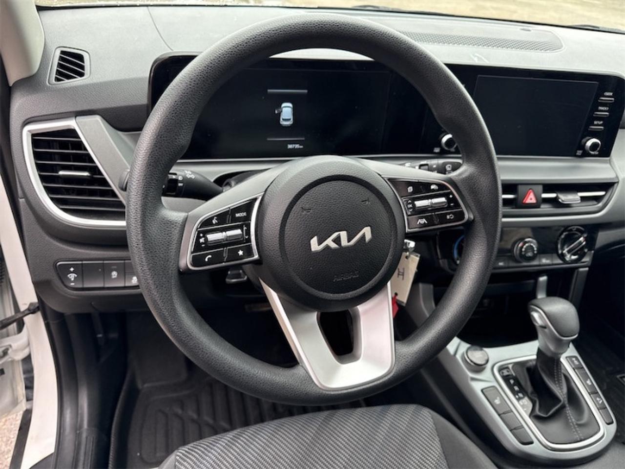 2024 Kia Seltos LX  Heated Seats - $189 B/W Photo