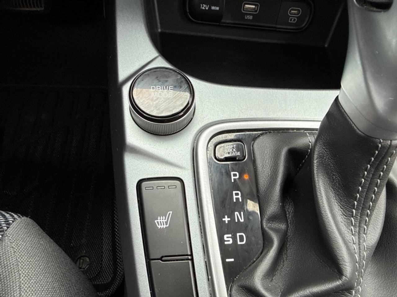 2024 Kia Seltos LX  Heated Seats - $189 B/W Photo