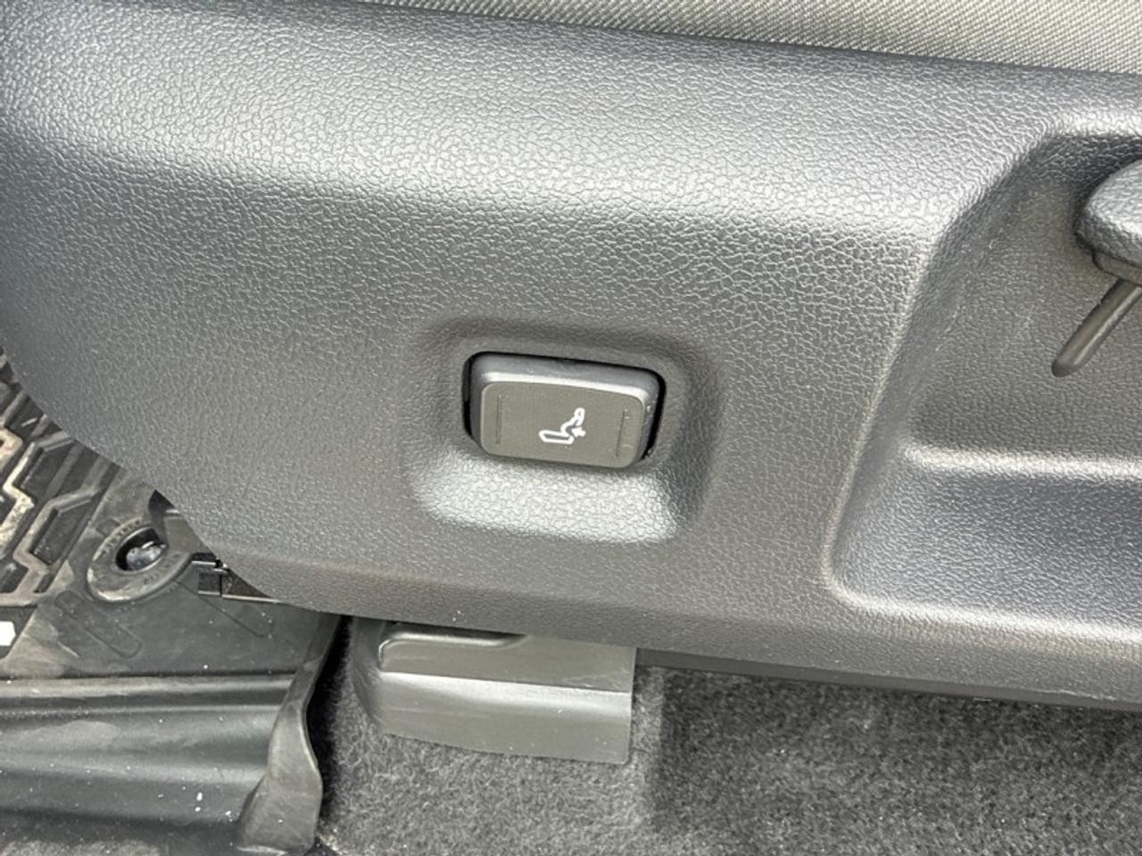 2025 Toyota Tacoma TRD Sport  Remote Start Photo
