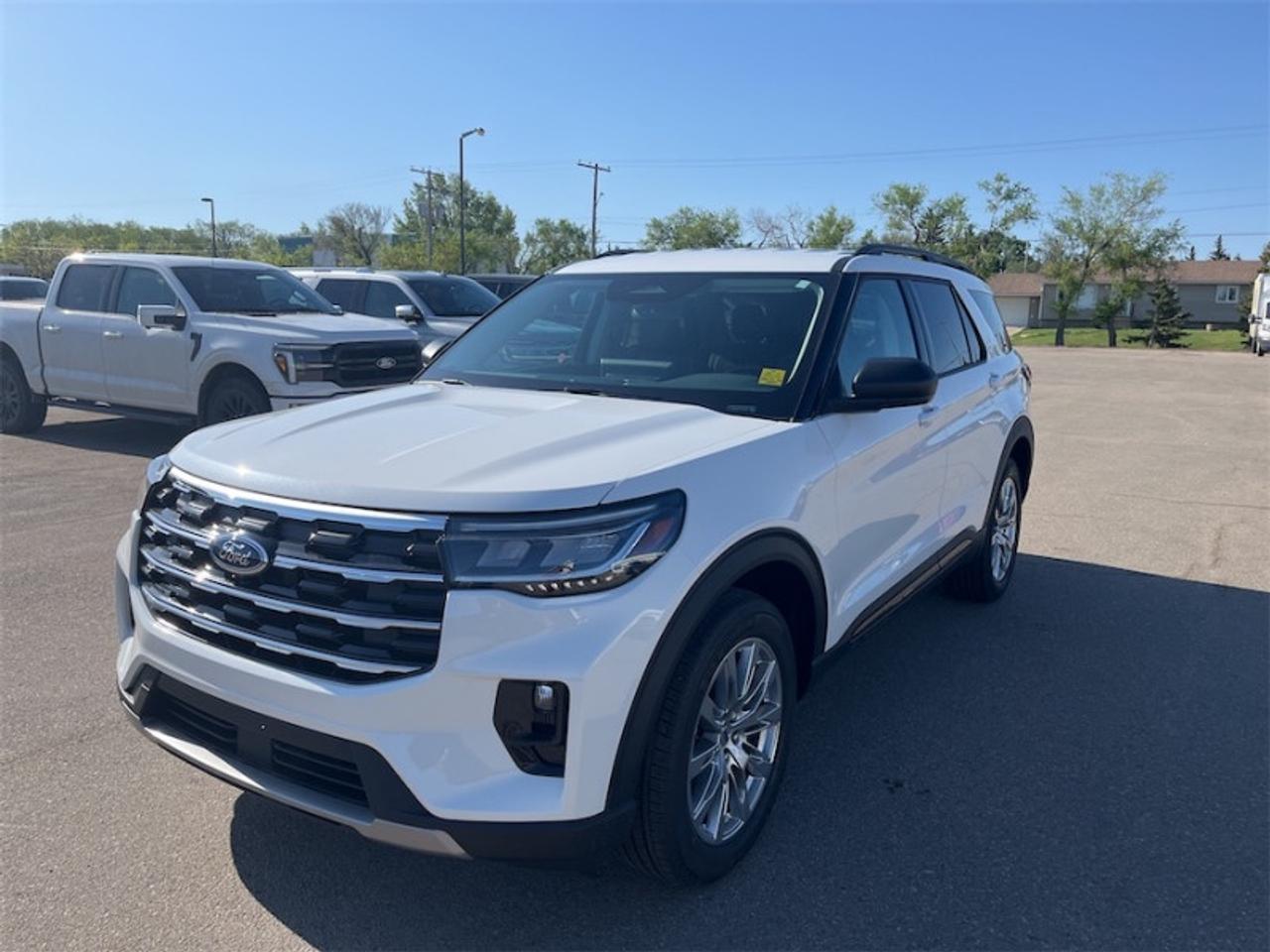 2026 Ford Explorer Active Photo5
