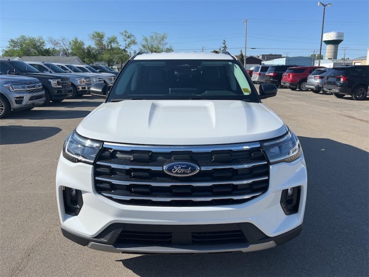 2026 Ford Explorer Active Photo