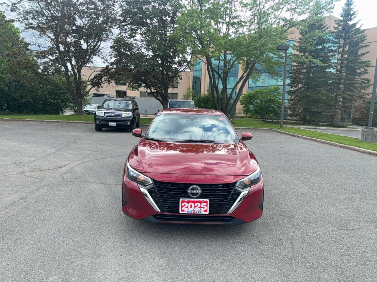2025 Nissan Sentra SV Photo