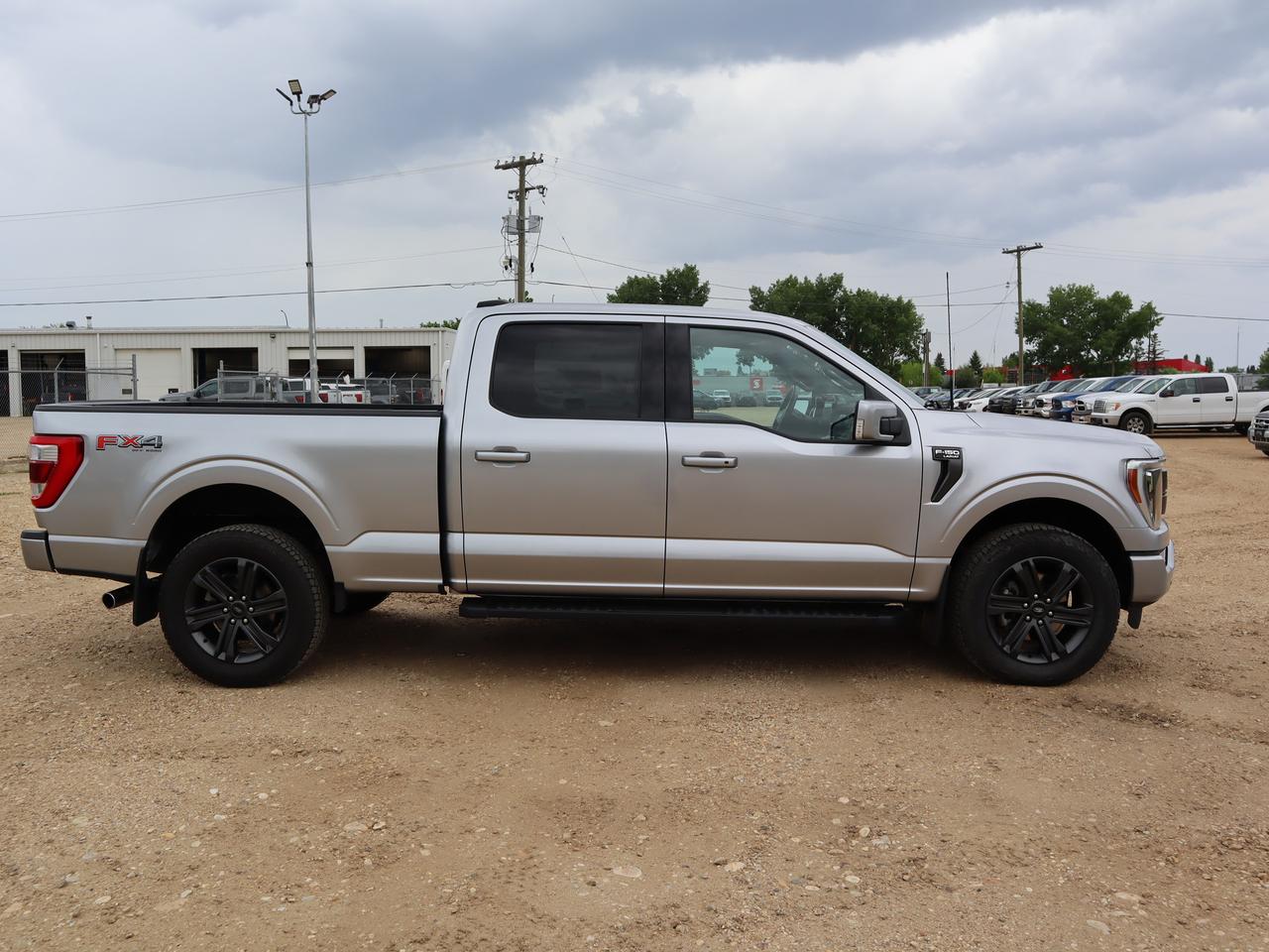 2023 Ford F-150 Lariat Photo2