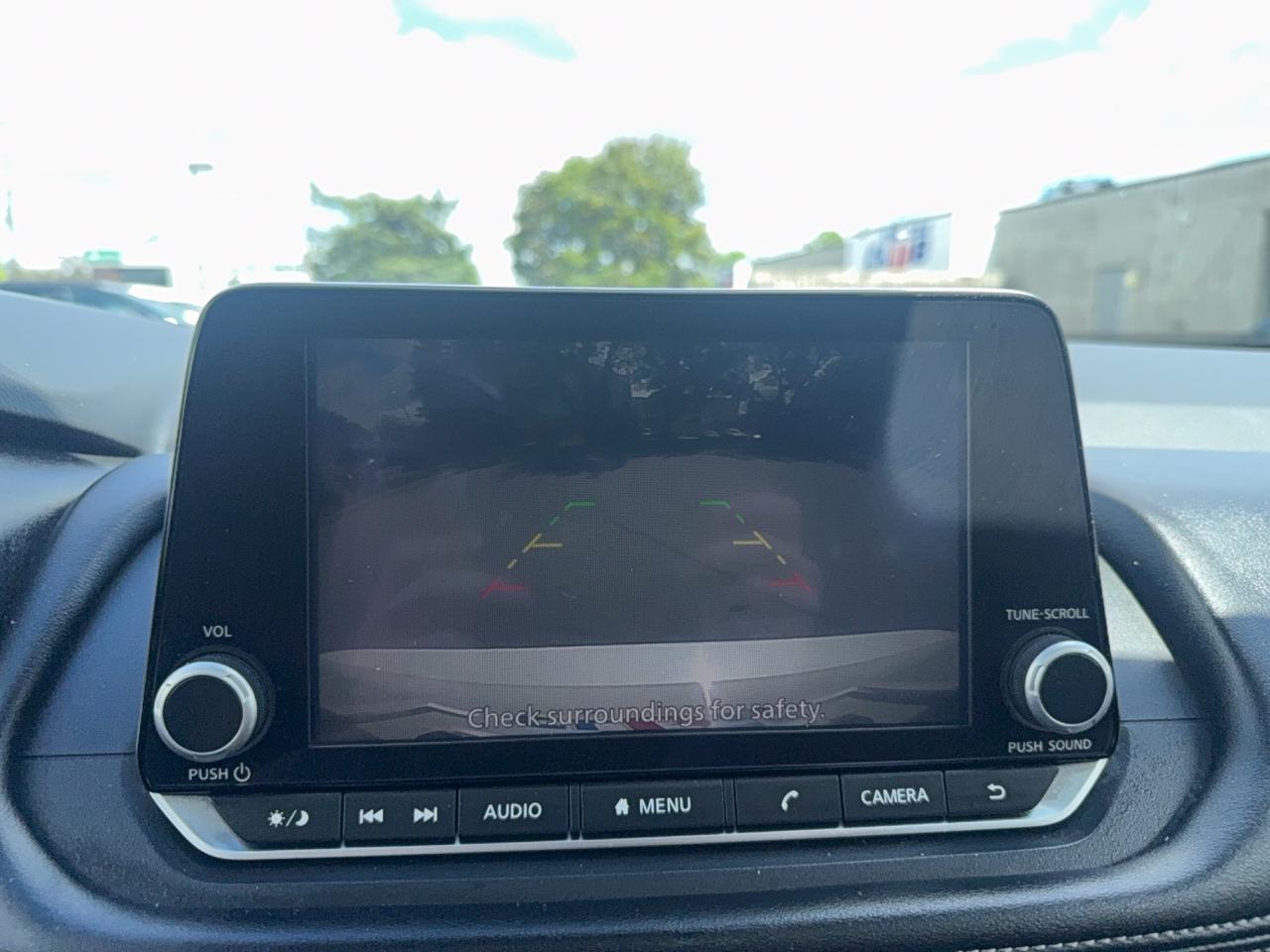 2025 Nissan Rogue SV MOONROOF