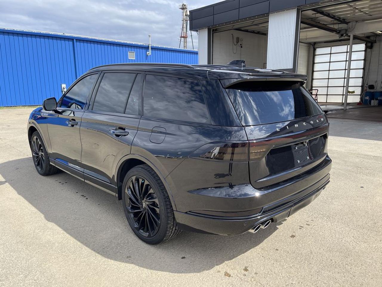 2025 Lincoln Aviator Reserve Photo4