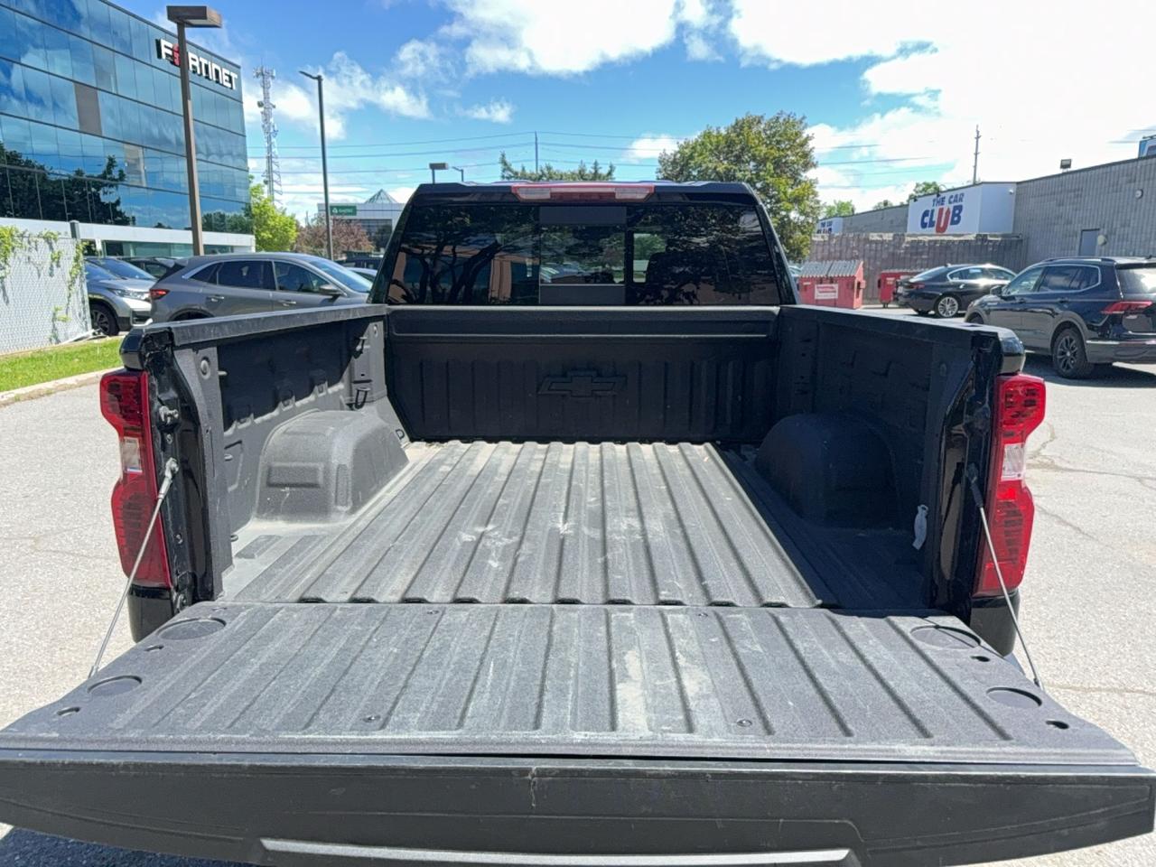 2024 Chevrolet Silverado 1500 LT Photo
