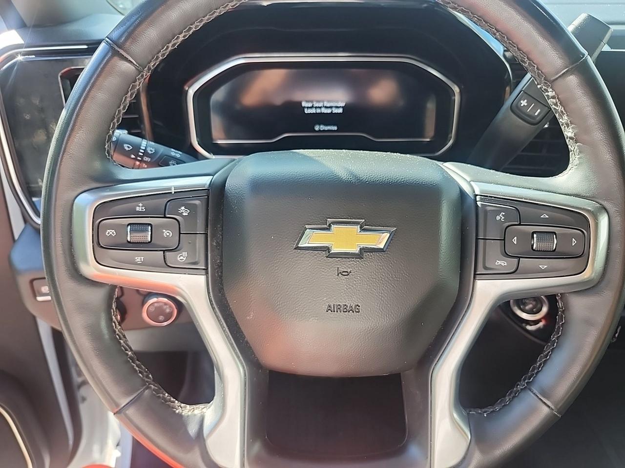 2024 Chevrolet Silverado 1500 LT Photo