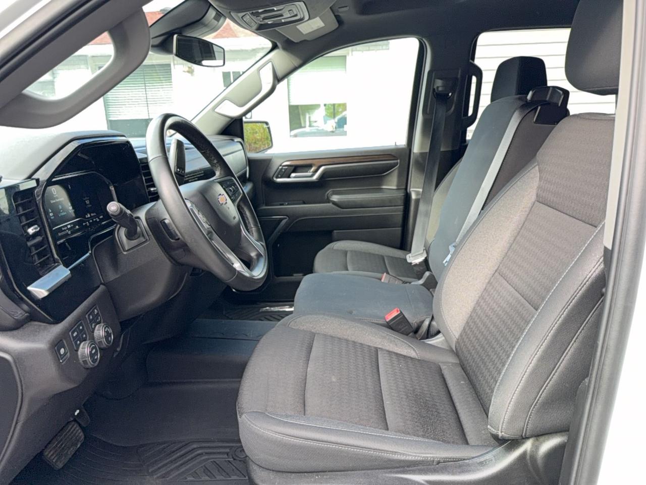 2024 Chevrolet Silverado 1500 Z71- factory warranty-clean carfax-drive assist Photo