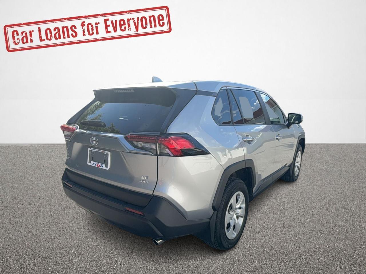 2025 Toyota RAV4 LE Photo