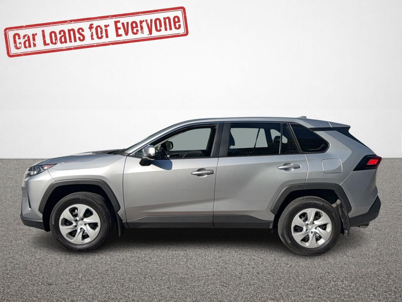 2025 Toyota RAV4 LE Photo