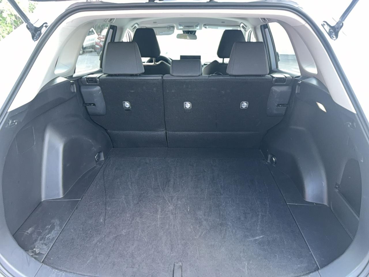 2025 Toyota RAV4 LE Photo