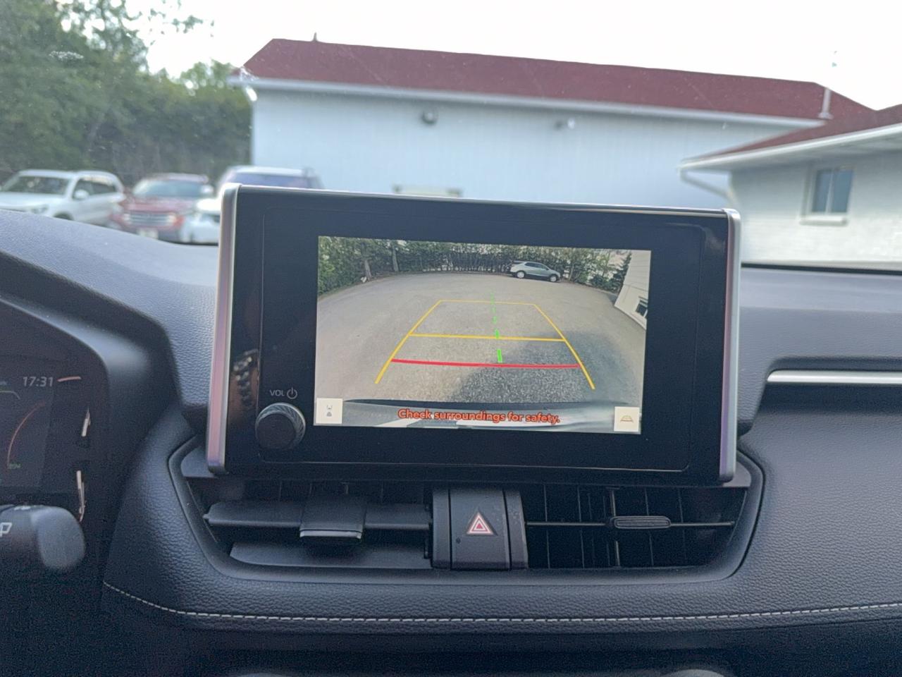2025 Toyota RAV4 LE Photo
