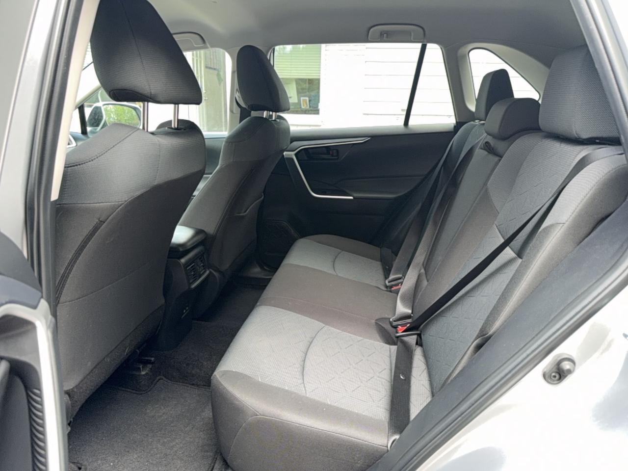 2025 Toyota RAV4 LE AWD - DRIVE ASSIST -APPLE CARPLAY - ANDROID AUTO Photo