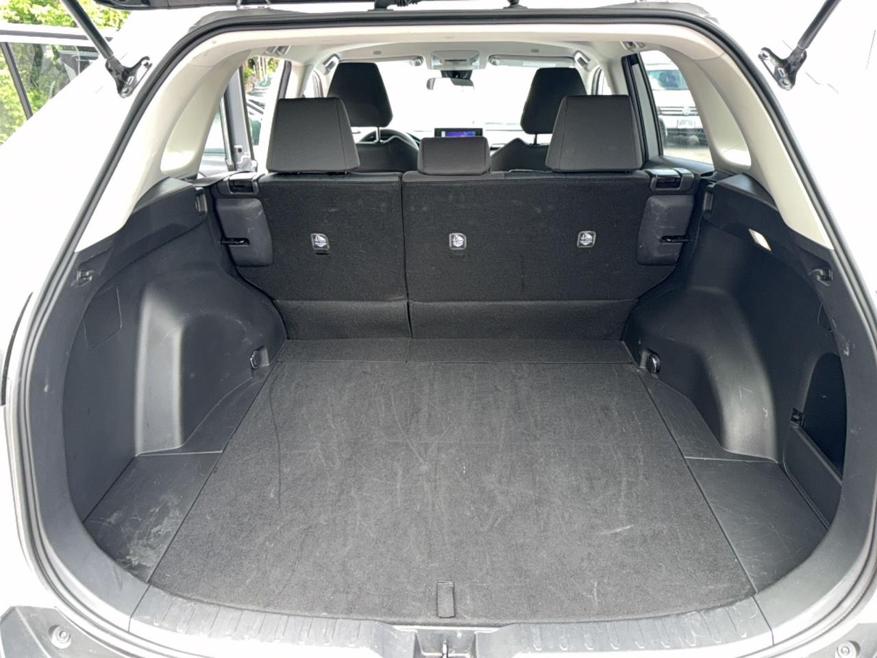 2025 Toyota RAV4 LE AWD-DRIVE ASSIST-APPLE CARPLAY-ANDROID AUTO Photo