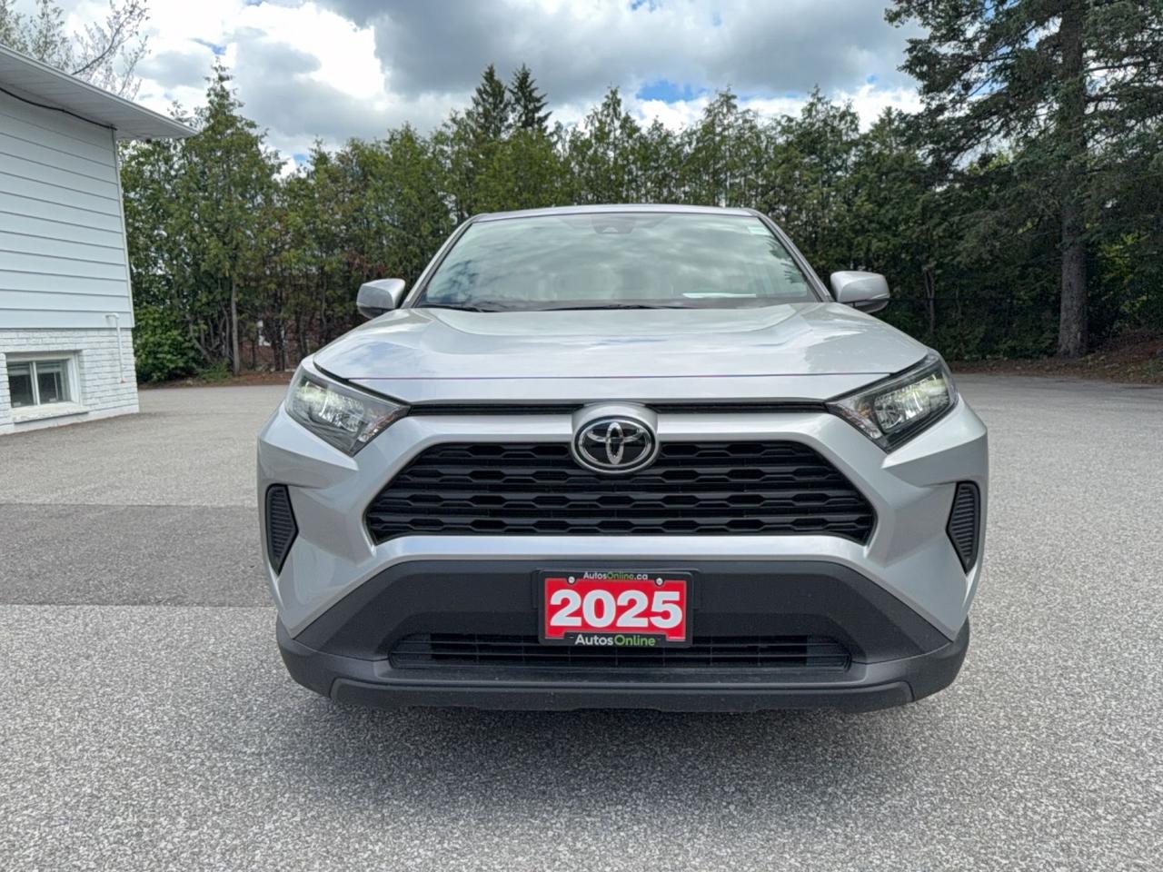 2025 Toyota RAV4 LE AWD - DRIVE ASSIST -APPLE CARPLAY - ANDROID AUTO Photo