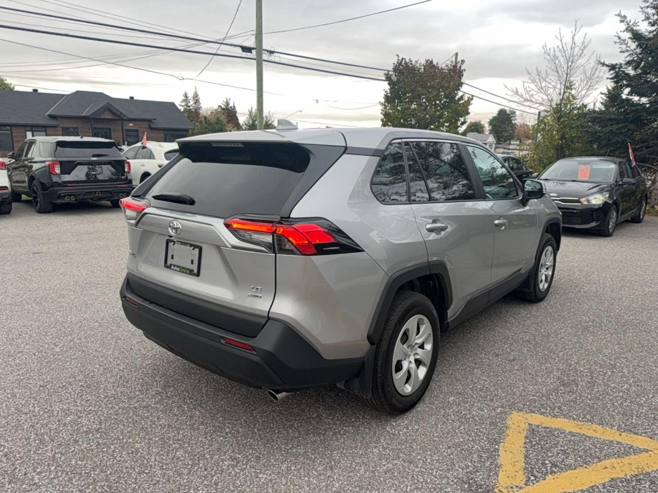 2025 Toyota RAV4 LE AWD-DRIVE ASSIST-APPLE CARPLAY-ANDROID AUTO Photo3